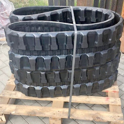 Komatsu Excavators 450X76X80 Rubber Track in Black with Package Gross Weight of 200.000kg