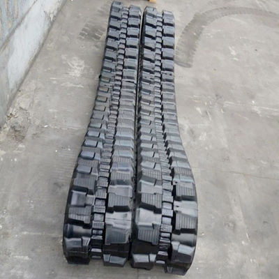Komatsu Excavators 450X76X80 Rubber Track in Black with Package Gross Weight of 200.000kg