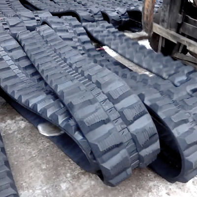 Black High Intensity Rubber Track 350X52.4X104 for Excavator Machine Undercarriage Parts
