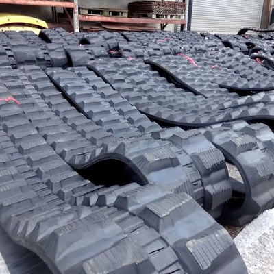 Package Gross Weight 200.000kg Caterpillar Cat302.5c Mini Excavator Rubber Track 320X54X72