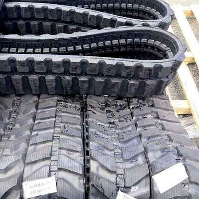 Komatsu PC07fr-1 PC15fr-1 Excavator Rubber Tracks 230X72X47 with 50000 Load Capacity